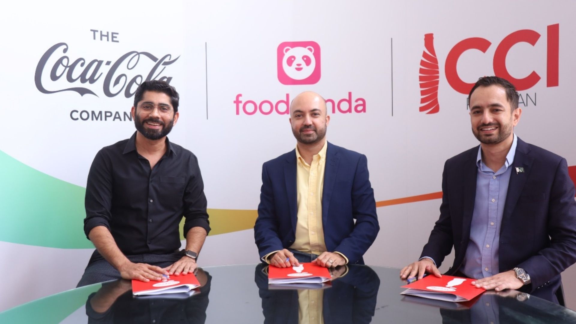 Foodpanda Pakistan, Costa Coffee partner to offer home delivery services