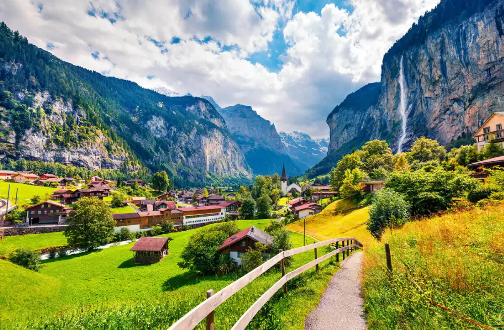 Switzerland: A Journey to the Alpine Wonderland